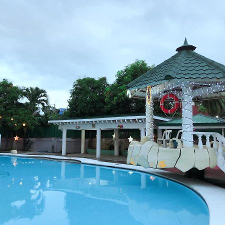 V Resort Dasma Dasmarinas Kültér fotó